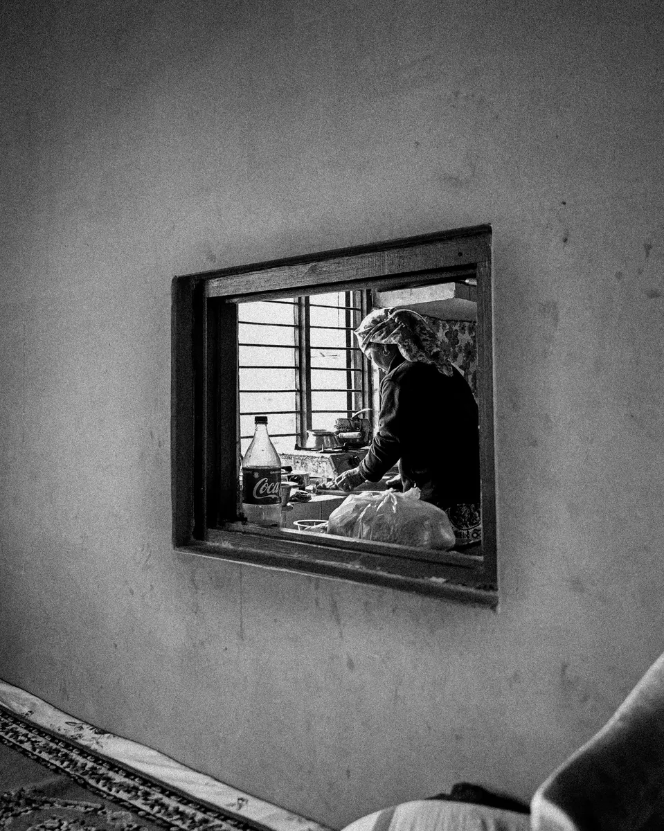 Streets photograph — Frame 16